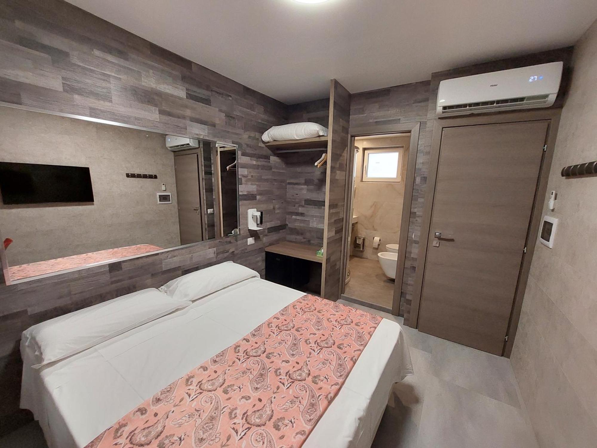 Hotel Pontenuovo Merone Eksteriør billede